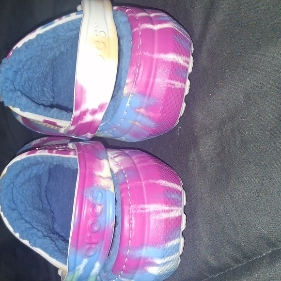 Colorful Tie-Dye Crocs - Picture 3 of 3